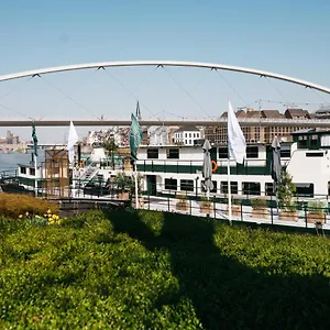 Botel Maastricht Маастрихт